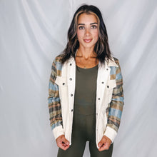 Load image into Gallery viewer, Walk on By Lightweight Shacket | IVORY MULTI (J26) (1 large left)
