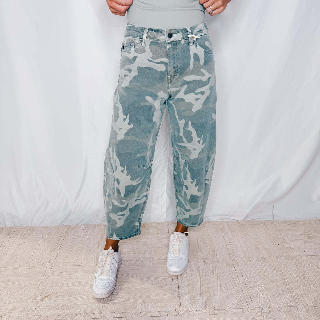 Trap You In Camo Barrel Jeans | MULTI
