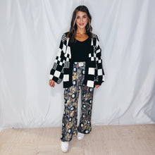 Load image into Gallery viewer, 8 Ball Camo Plisse Pants | MULTI (1 L/XL left)
