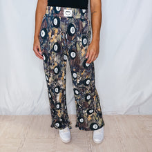 Load image into Gallery viewer, 8 Ball Camo Plisse Pants | MULTI (1 L/XL left)
