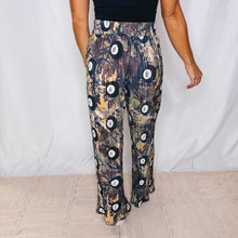 Load image into Gallery viewer, 8 Ball Camo Plisse Pants | MULTI (1 L/XL left)
