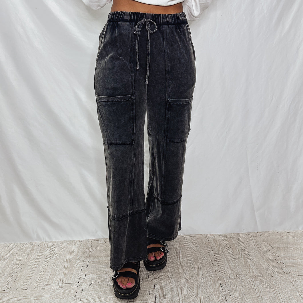 Sunday Coffee Date Cargo Sweatpants | WASHED BLACK (1 small left)