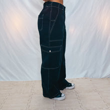 Load image into Gallery viewer, Making Moves Cargo Pants | BLACK
